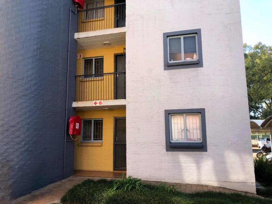 To Let 0 Bedroom Property for Rent in Kannoniers Park North West